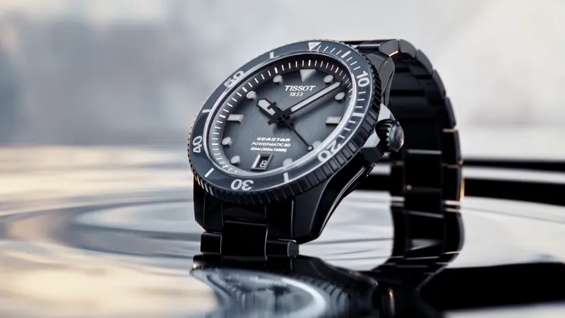 The Tissot Seastar 1000 merges style and performance without compromising either. The diving inspiration shapes both the appearance and the functionality of this watch. It maintains its performance to a pressure of 30 bar (300m/1'000ft), combining underwater sports and a preference for a sophisticated Swiss timepiece.